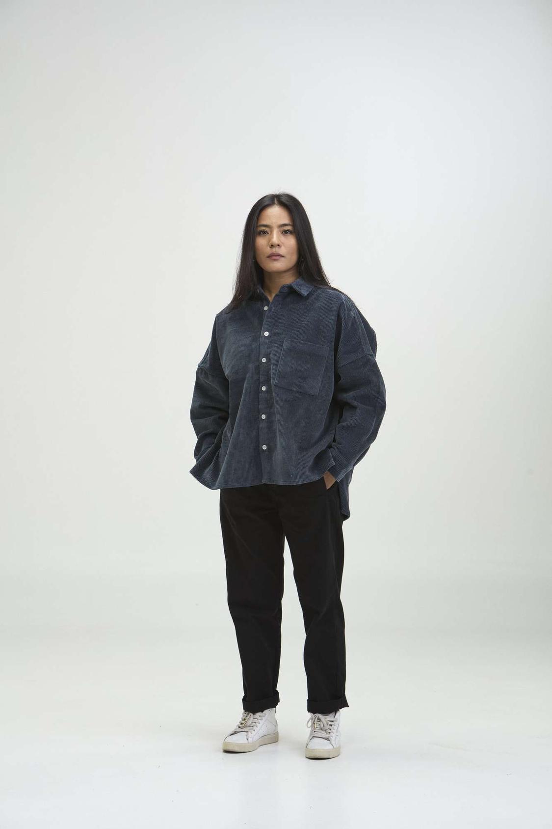Arniko Tahira Cord Shirt Slate One Size Bio-Baumwolle grau